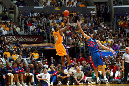 攻势所动摇 攻势所动摇