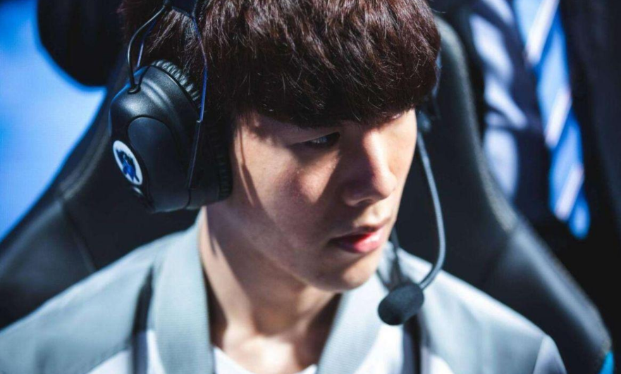 测他是否正 测他是否正