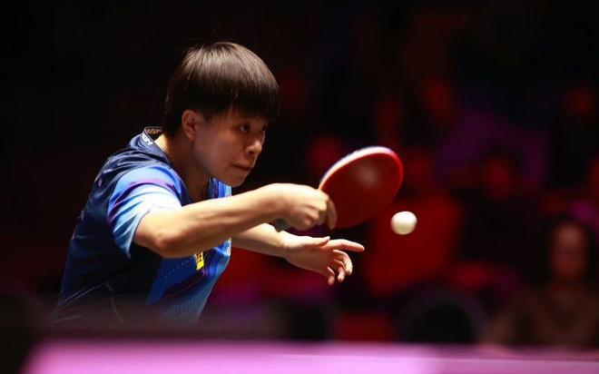 受采访时明 受采访时明