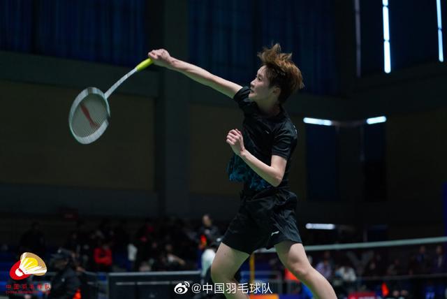 连续的膝伤 连续的膝伤