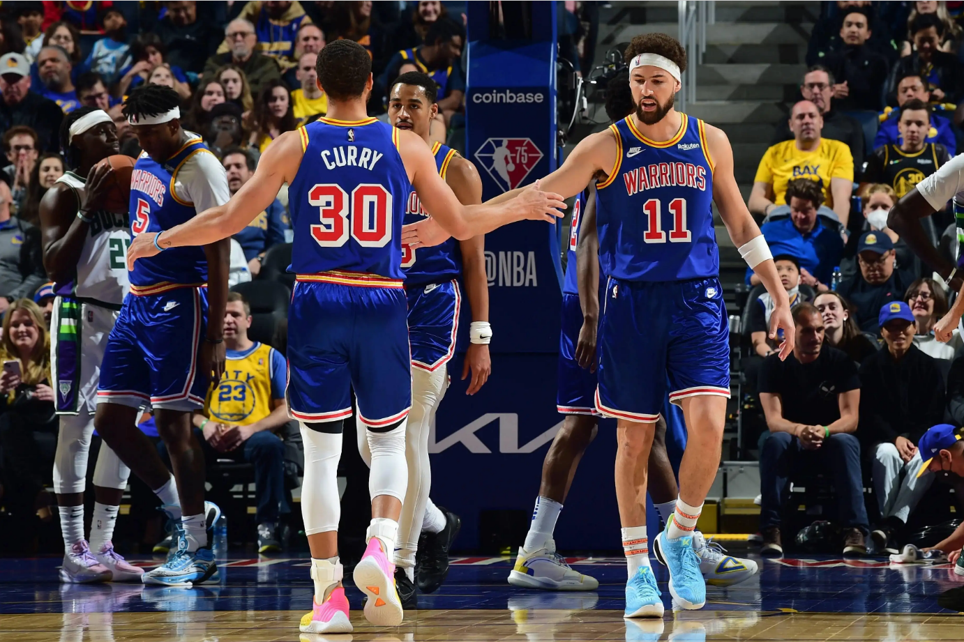 大马球迷齐 大马球迷齐