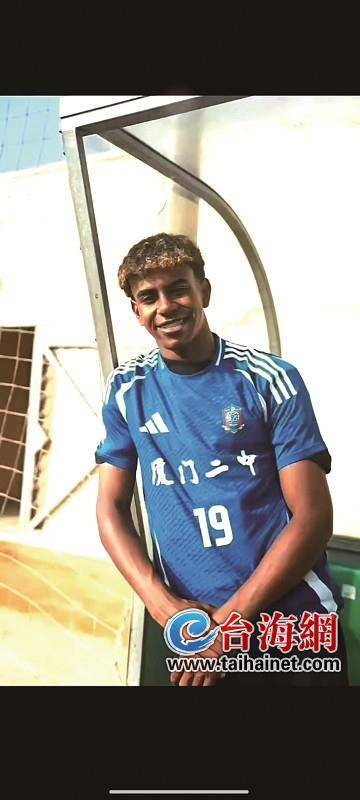 牌九里的“洗牌功夫”：揭秘老江湖如何通过特定的手势重排骨牌顺序。（牌九中的洗牌术：老江湖以手势左右骨牌顺序的秘辛）